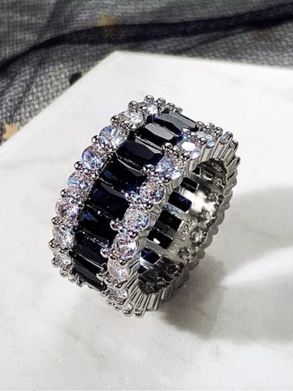 925 Sterling Silver Black Sapphire Diamond Ring Band NEW